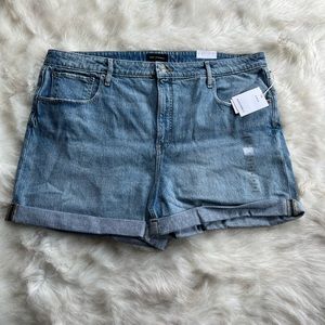 NWT Free Assembly Cutoff Shorts  Tag Size 22